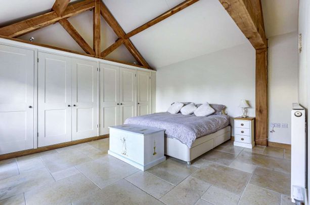 Well presented barn conversion with flexible accommodation arranged over three floors - Photo 1