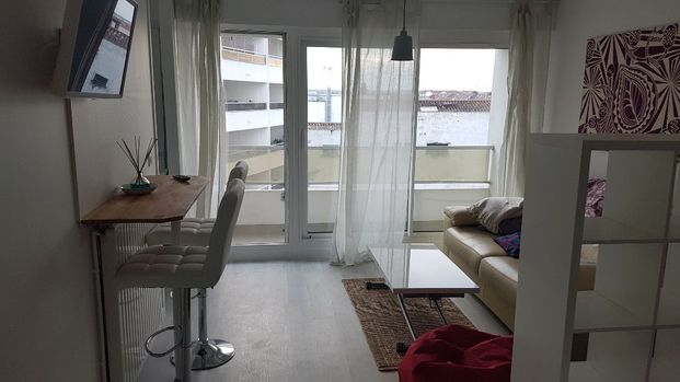 Location Appartement 1 pièce Meublé 28m² BORDEAUX 33800 - Photo 1