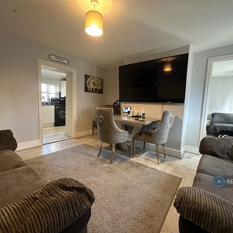 3 bedroom detached house to rent - Photo 1