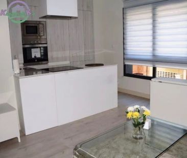 Alquiler de piso en Perchel sur - El Bulto - Foto 1