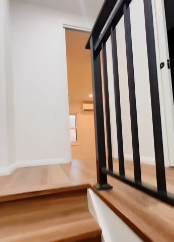 4 bed 4 bath - Photo 5