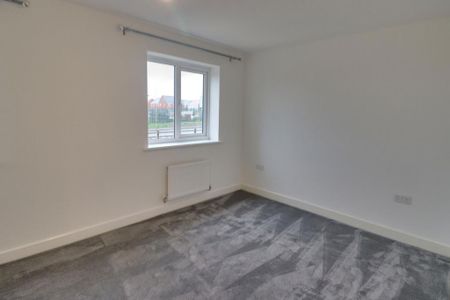 2 bedroom semi-detached house to rent - Photo 2