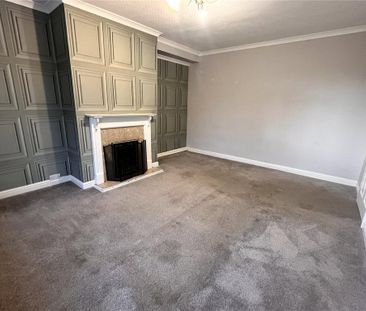 4 bedroom semi-detached house to rent - Photo 3