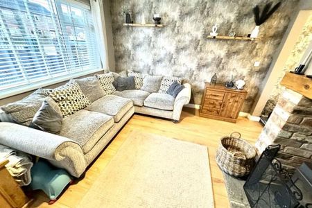 Ferndale Road, Shrewsbury - Photo 2