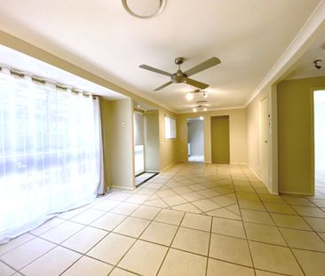 1/130 Whiting Street, Labrador - Photo 1