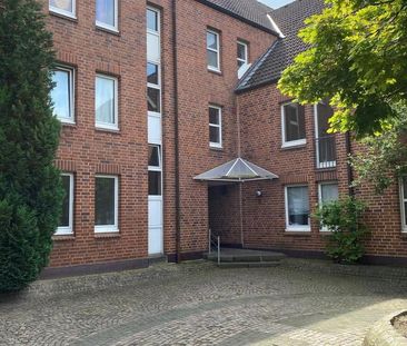 ***ZWEITBEZUG NACH SANIERUNG – FAMILIEN AUFGEPASST*** 3-Zimmer-Wohn... - Photo 2