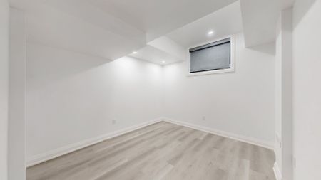 For Lease - 150 Stewart Street, Oakville, Ontario - Photo 2