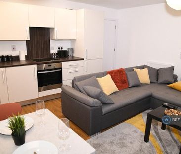 2 bedroom flat to rent - Photo 1