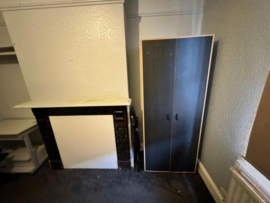 5 bedroom house of multiple occupation to rent - Photo 1