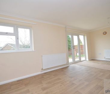 Besthorpe Road, Attleborough - Photo 1