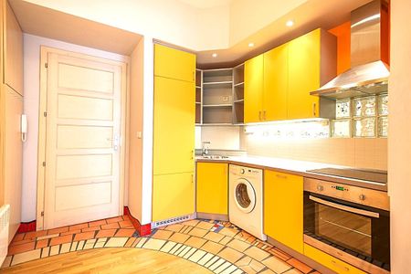 Pronájem bytu 1+kk a garsoniéry 38 m², Viktora Huga, Praha - Fotografie 4