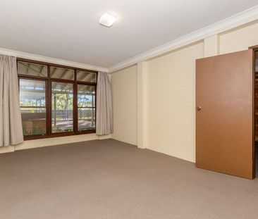 NEAT & TIDY UNIT IN A CONVENIENT LOCATION - Photo 6