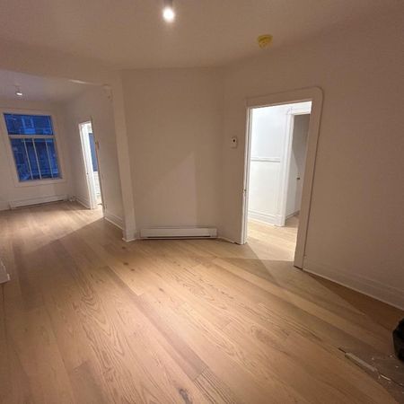 Superbe 6 1/2 rénové et disponible - Photo 4