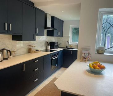 3 bedroom semi-detached house to rent - Photo 6