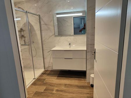 Location Appartement 2 pièces 49m² ANGLET 64600 - Photo 5