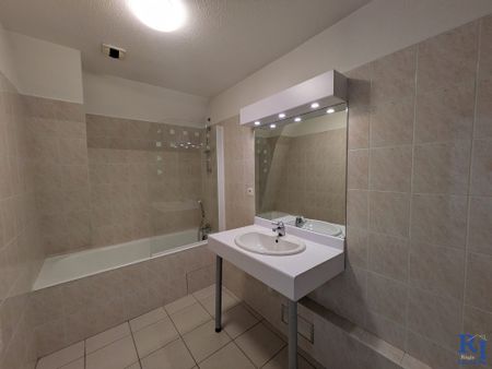 Location Appartement 2 pièces 52m² GRENOBLE 38000 - Photo 2