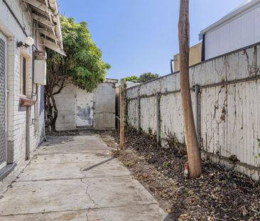 Charming Two-Bedroom Unit with Original Features in Glenelg East - Photo 6