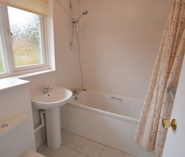 3 bedroom House - FORRESTERS DRIVE, WELWYN GARDEN CITY - Photo 5