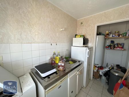 Location Appartement 2 pièces 47m² LE TRAIT 76580 - Photo 2