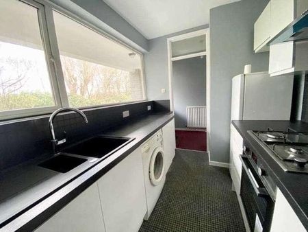 Link Way, Denham Green, UB9 - Photo 4