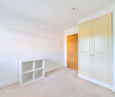 Headley Road Grayshott, Hindhead - 2 bedrooms Property for lettings... - Photo 3