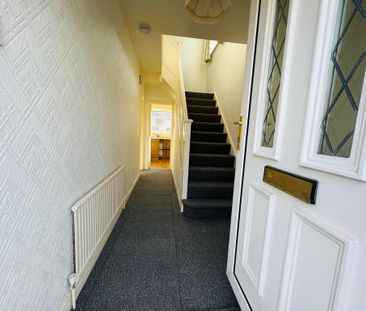 3 bedroom semi-detached house to rent - Photo 4