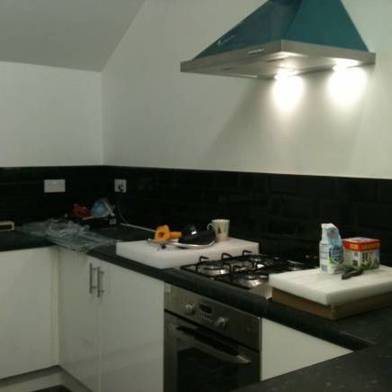 5 Bed - Redurbished Student House - Hull - Photo 1