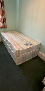 Room in a Shared House, Riffel Road, NW2 - Photo 4