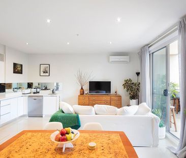 303/195 Clarke Street, Northcote VIC 3070 - Photo 2