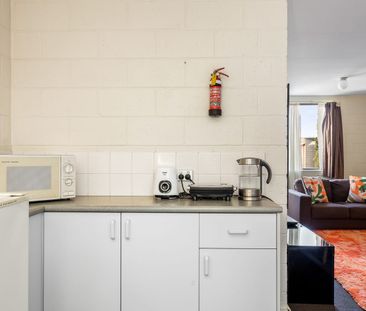 The Easiest Move You’ll Ever Make - Fully Furnished - Photo 4