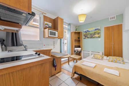 BILLS INCLUDED - Studio apartment with private patio garden to rent in West Kensington, London W14 - Photo 4