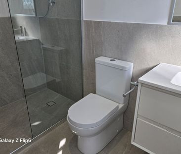 Luxury 2 bedroom Townhouse renting now. Great Location! Quiet & Rel... - Photo 5