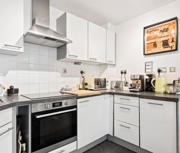 1 bedroom flat to rent - Photo 2