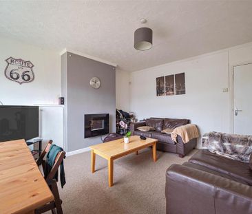 4 bedroom house to rent - Photo 3