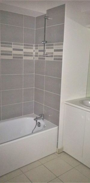 Location Appartement 3 pièces 63m² BAYONNE 64100 - Photo 1