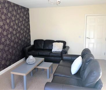 Hough Lane (room 2), Bramley, Leeds - Photo 2