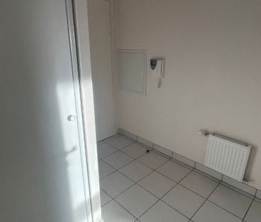 Location Appartement 2 pièces 45m² - Photo 6