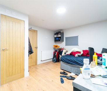 5 bedroom house to rent - Photo 1