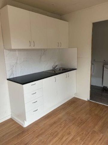 Headline Goes Here - Photo 4