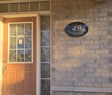 For Lease - 49 Everingham Circle, Brampton, Ontario - Photo 2