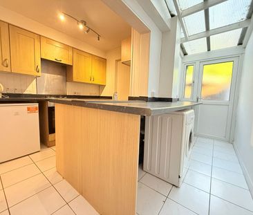 St. Marys Road, Watford, WD18 - Photo 1