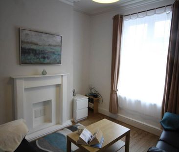 2 bedroom house to rent - Photo 1