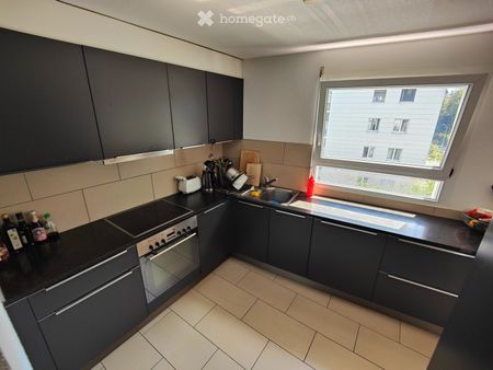 100 m² - Photo 3