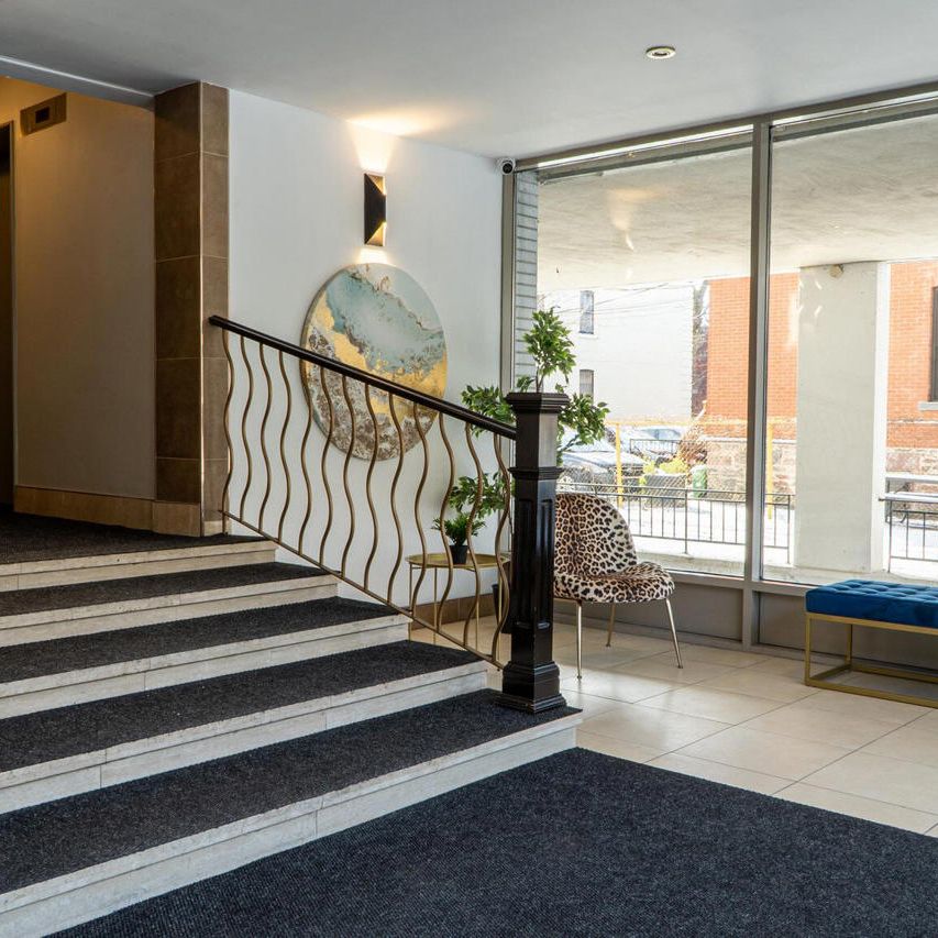 Superbe 3 ½ Avec Une Magnifique Vue – À Partir De 1 700 $ - 4488 STE-CATHERINE, Montréal - Photo 1