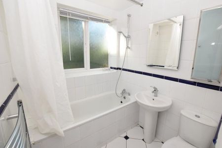 1 bedroom ground floor flat to rent - Photo 5