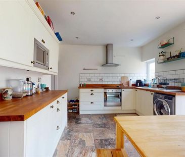 2 bedroom house to rent - Photo 4