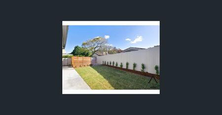 Designer Studio in Petersham- Utilities included - Photo 5