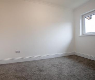 2 bedroom semi-detached house to rent - Photo 2