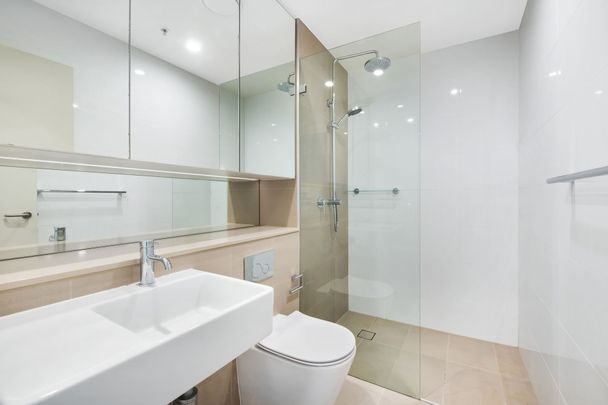 1102/150 Pacific Highway, North Sydney - Photo 1