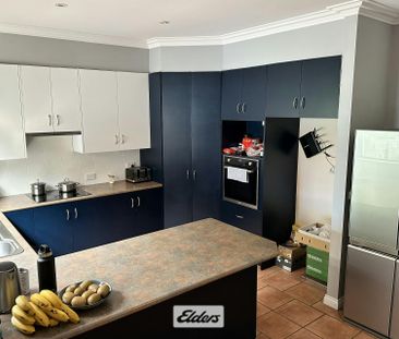 LOW MAINTENANCE FAMILY LIVING WITH A POOL!! - Photo 2